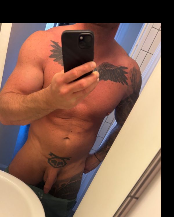 Profile photo for Nakedmate